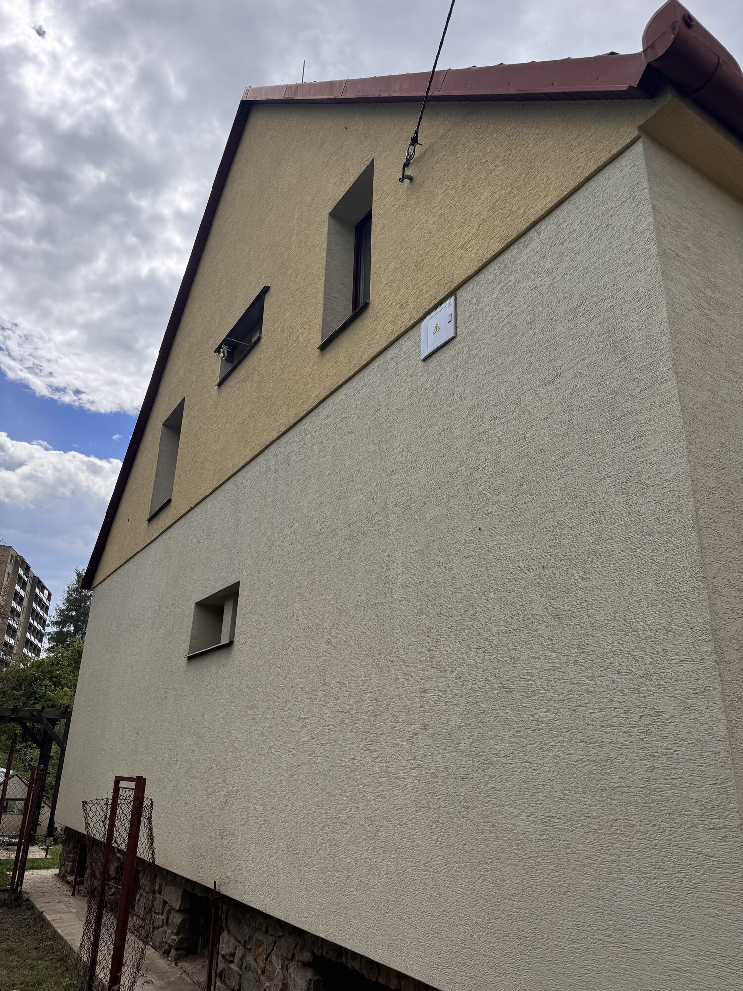 Fasáda Tišnov – Revoluční — foto 10