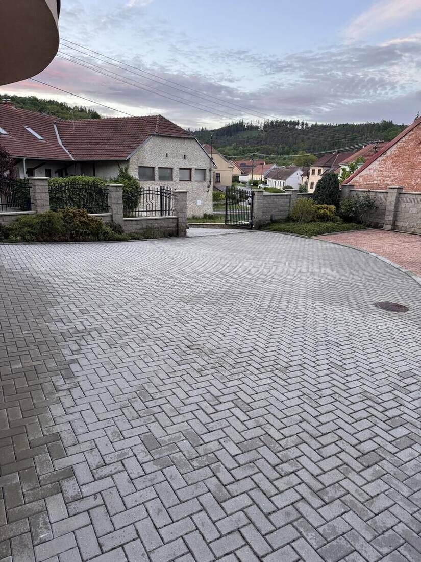 Zámková dlažba Všechovice — foto 6